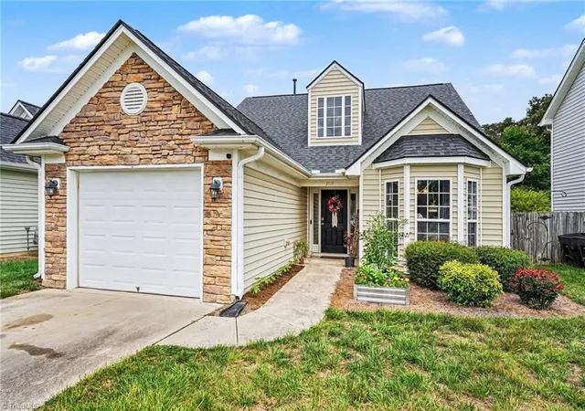 4th image of 3513 Sunset Hollow Ct, High Point, NC 27265 | MLS# 1222918