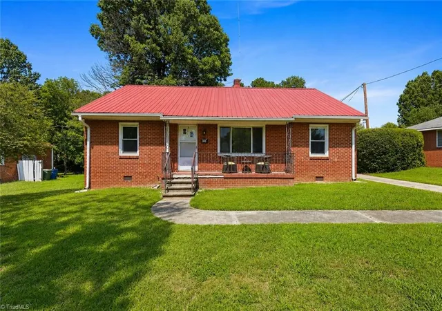 1st image of 306 Oakgrove Dr, Graham, NC 27253 | MLS# 1232972