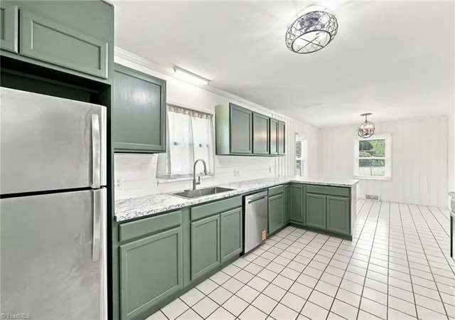 Photo 3 of Single family home for sale at 306 Oakgrove Dr, Graham, NC 27253 | MLS# 1232972 | Listing updated on 2026-08-20