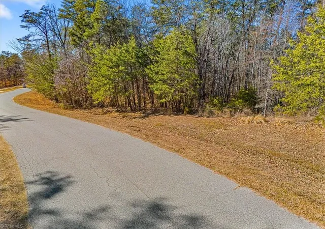 14th image of 7350 Hidden View Dr, Oak Ridge, NC 27310 | MLS# 1224836
