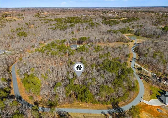 4th image of 7350 Hidden View Dr, Oak Ridge, NC 27310 | MLS# 1224836
