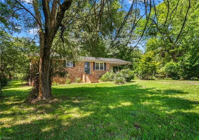 Photo 3 of Single family home for sale at 530 Frank Rd, Reidsville, NC 27320 | MLS# 1230470 | Listing updated on 2026-08-07