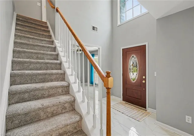 Photo 3 of Single family home for sale at 3407 Briarbend Dr, Greensboro, NC 27410 | MLS# 1233025 | Listing updated on 2026-09-20