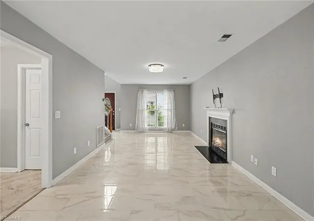 Photo 4 of Single family home for sale at 3407 Briarbend Dr, Greensboro, NC 27410 | MLS# 1233025 | Listing updated on 2026-09-20