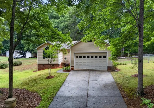 Homes for sale in Asheboro, NC | 2387 Woodridge Dr, Asheboro, NC 27205 | MLS# 1223160