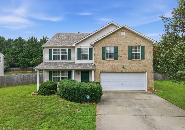 Photo 1 of Single family home for sale at 7027 Hl N Dale Dr, Kernersville, NC 27284 | MLS# 1228304 | Listing updated on 2026-08-30