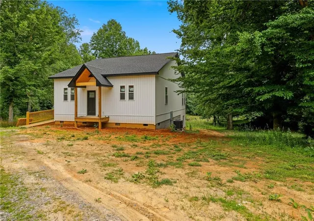 Homes for sale in Boomer, NC | 625 Gunters Hill Rd, Boomer, NC 28606 | MLS# 1223935