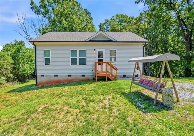 Photo 1 of Single family home for sale at 1620 Atway Loop, Burlington, NC 27215 | MLS# 1231590 | Listing updated on 2026-09-16