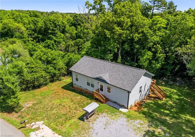 Photo 3 of Single family home for sale at 1620 Atway Loop, Burlington, NC 27215 | MLS# 1231590 | Listing updated on 2026-09-16