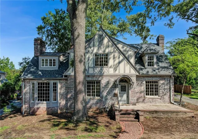 1st image of 812 Dover Rd, Greensboro, NC 27408 | MLS# 1230746