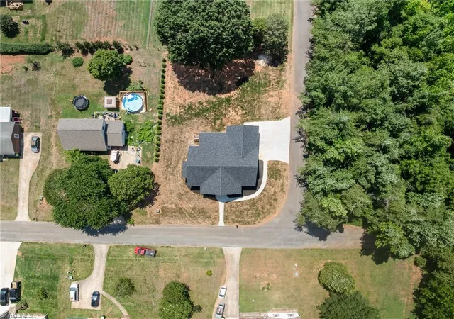 Homes for sale in Lexington, NC | 465 Bremen Garden Dr, Lexington, NC 27295 | MLS# 1224932