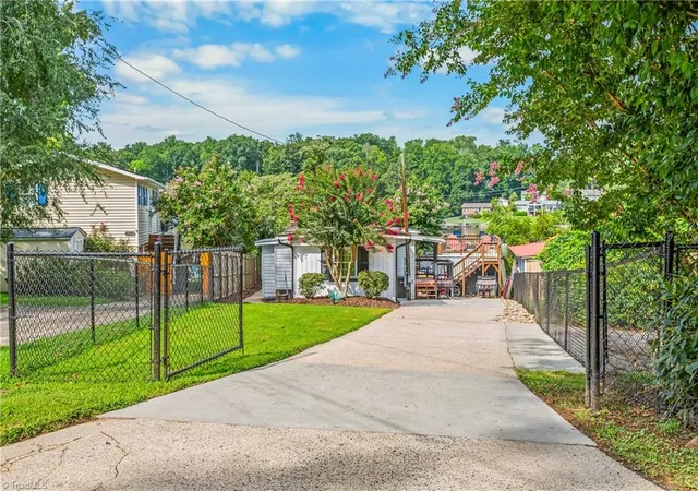 3rd image of 4282 Old Mountain Rd, Lexington, NC 27292 | MLS# 1230176