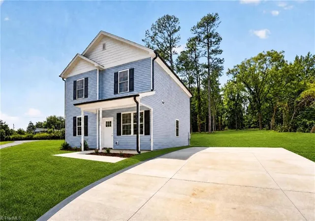2nd image of 2822 Uwharrie Rd, High Point, NC 27263 | MLS# 1230349