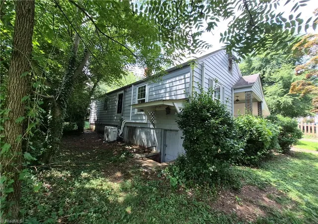 Photo 3 of Sale Pending at 1819 J Ave, Greensboro, NC 27403 | MLS# 1229154 | Listing updated on 2026-09-16