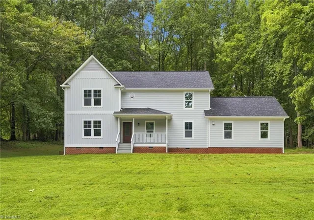 Single family home for sale at 2102 Jareds Pond Rd, Pleasant Garden, NC 27313 | MLS# 1233974