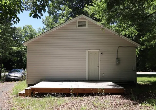 Homes for sale in Salisbury, NC | 305 E Division Ave, Salisbury, NC 28144 | MLS# 1226317