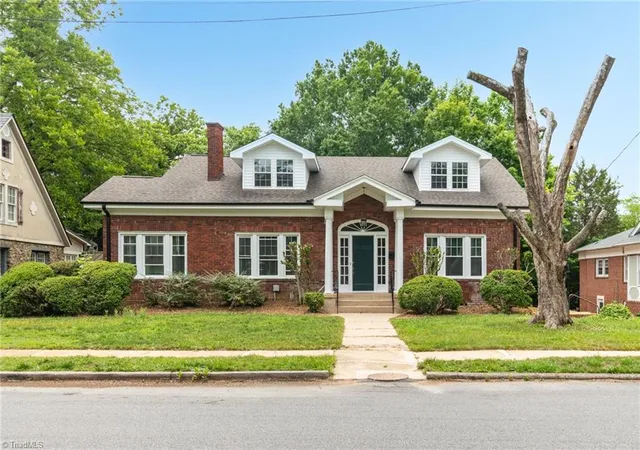 1st image of 309 Hillcrest Dr, Lexington, NC 27292 | MLS# 1223222