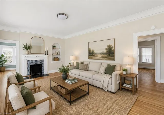 Photo 3 of Sale Pending at 309 Hillcrest Dr, Lexington, NC 27292 | MLS# 1223222 | Listing updated on 2026-08-12