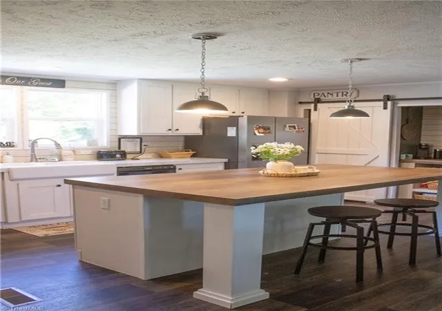 Photo 3 of Sale Pending at 1147 Wagner Rd, Mocksville, NC 27028 | MLS# 1229758 | Listing updated on 2026-08-30