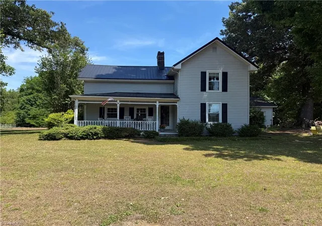 Homes for sale in Yanceyville, NC | 4560 Old Nc Hwy 86 N, Yanceyville, NC 27379 | MLS# 1220106