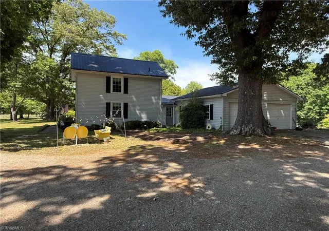 Homes for sale in Yanceyville, NC | 4560 Old Nc Hwy 86 N, Yanceyville, NC 27379 | MLS# 1220106