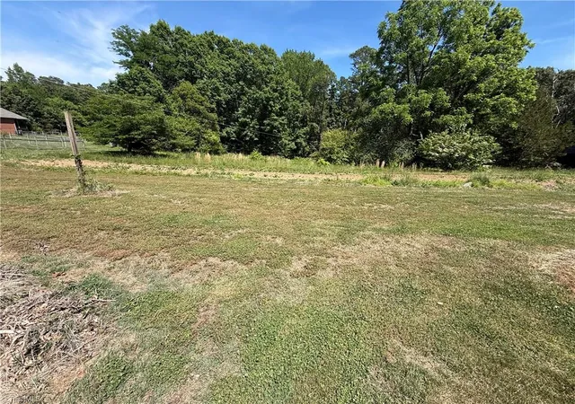 Homes for sale in Yanceyville, NC | 4560 Old Nc Hwy 86 N, Yanceyville, NC 27379 | MLS# 1220106