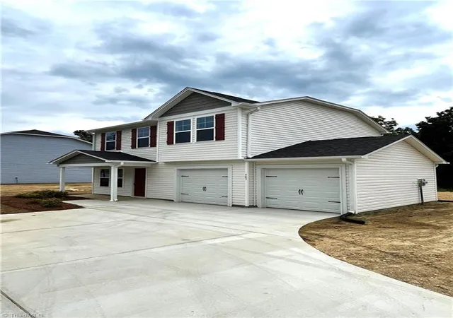 3rd image of 403 Unity St, Thomasville, NC 27360 | MLS# 1224316