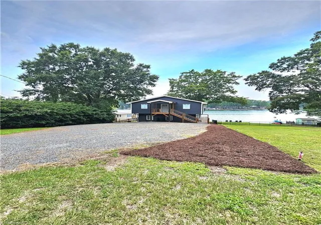 5th image of 634 Pinehaven Dr, New London, NC 28127 | MLS# 1230567