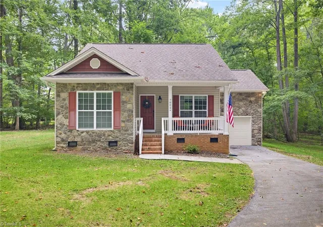 Photo 3 of Single family home for sale at 7802 High Meadows Rd, Greensboro, NC 27455 | MLS# 1230081 | Listing updated on 2026-10-03