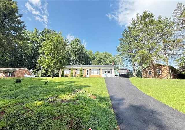 2nd image of 110 Sarah St, Mount Airy, NC 27030 | MLS# 1228515
