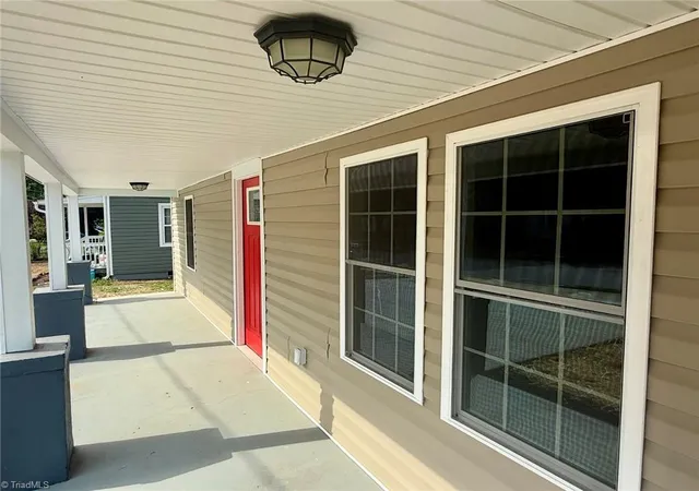 Photo 3 of Single family home for sale at 1510 Lovett St, Greensboro, NC 27403 | MLS# 1233354 | Listing updated on 2026-09-04