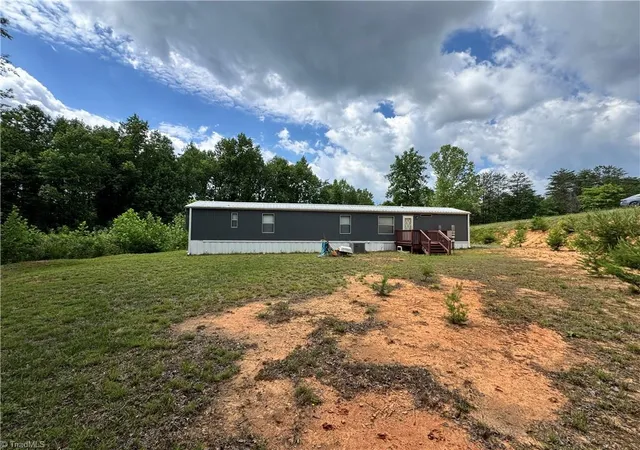 Homes for sale in Elkin, NC | 429 Wayne Marshall Rd, Elkin, NC 28621 | MLS# 1222875