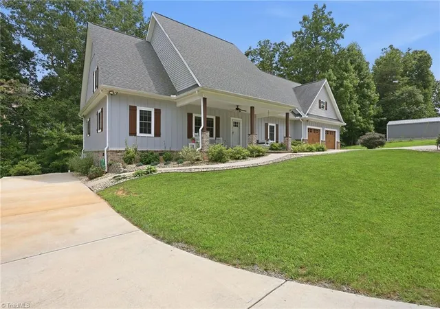2nd image of 612 Niston Ln, Mount Airy, NC 27030 | MLS# 1230557