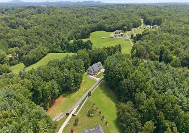43rd image of 612 Niston Ln, Mount Airy, NC 27030 | MLS# 1230557