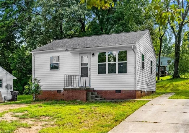 2nd image of 1003 Grant St, High Point, NC 27262 | MLS# 1231760