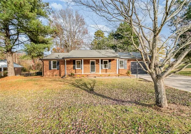 2nd image of 2655 Shieldale Dr, Winston Salem, NC 27107 | MLS# 1202736