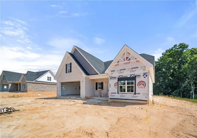 2nd image of 212 Avian Ln, Winston Salem, NC 27127 | MLS# 1223249