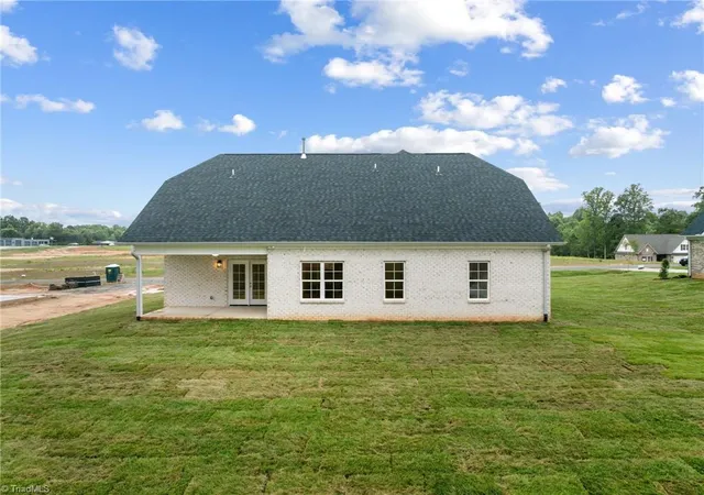 34th image of 212 Avian Ln, Winston Salem, NC 27127 | MLS# 1223249