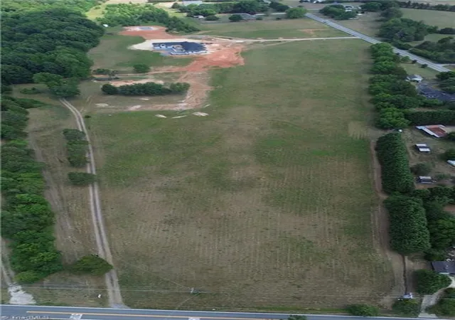 4th image of #3 6418 Lake Brandt Rd, Summerfield, NC 27358 | MLS# 1162999