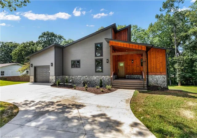 Photo 1 of Single family home for sale at 168 Robinhood Rd, North Wilkesboro, NC 28659 | MLS# 1230791 | Listing updated on 2026-08-30