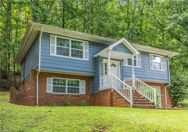 2nd image of 1346 Harvest Cir, Asheboro, NC 27203 | MLS# 1222516