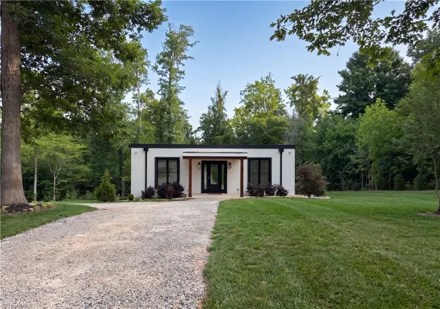2nd image of 150 Ivory Ln, Lexington, NC 27292 | MLS# 1226392