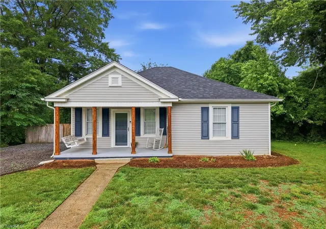 Homes for sale in Eden, NC | 725 Osborne St, Eden, NC 27288 | MLS# 1225762