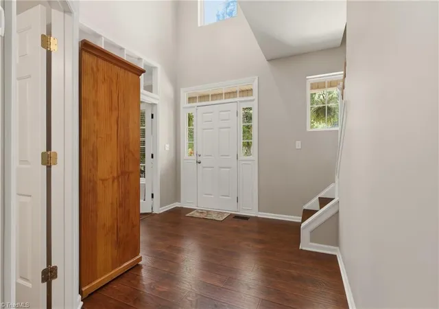 Photo 4 of Sale Pending at 102 Farriers Ln, Jamestown, NC 27282 | MLS# 1230940 | Listing updated on 2026-09-16