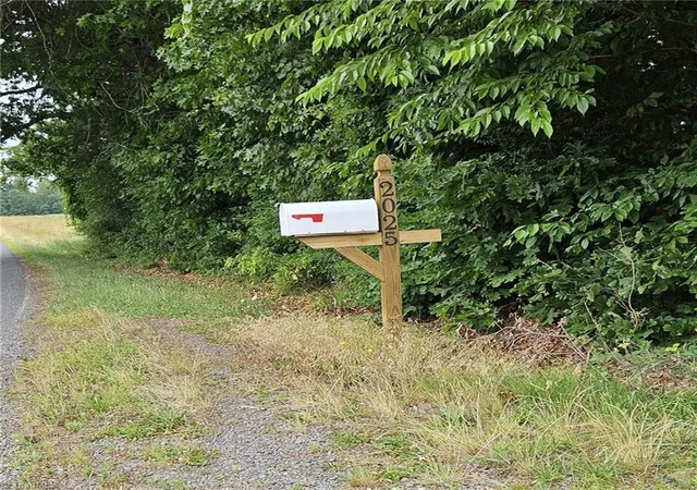 image of 2025 Lace Knoll Rd, East Bend, NC 27018 | MLS# 1223736