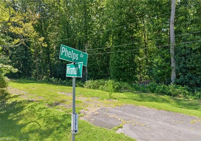 17th image of 9 Miramar Rd, Winston Salem, NC 27105 | MLS# 1233186