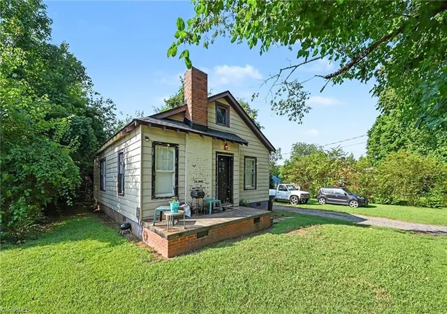 Photo 2 of Single family home for sale at 2312 Moran St, Burlington, NC 27215 | MLS# 1227860 | Listing updated on 2026-09-09