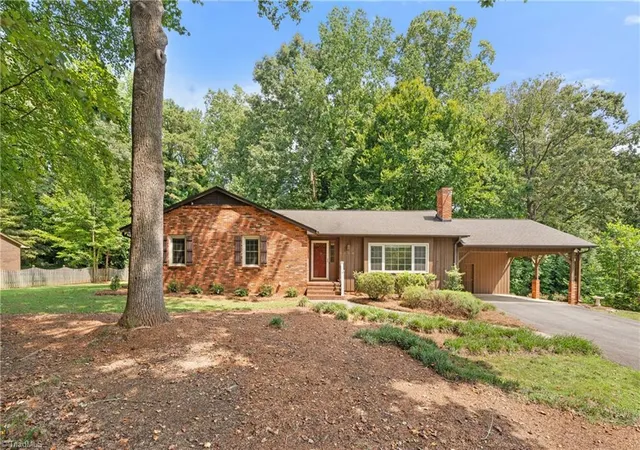 Photo 2 of Sale Pending at 4399 Bridalcreek W, Winston Salem, NC 27106 | MLS# 1233756 | Listing updated on 2026-09-17