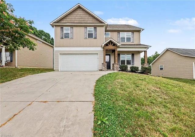 1st image of 512 Paul Kennedy Rd, Thomasville, NC 27360 | MLS# 1224398