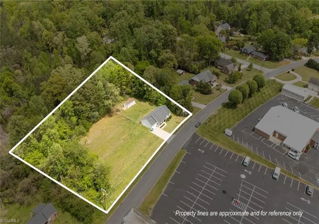 3rd image of 880 Garner St, Mocksville, NC 27028 | MLS# 1216058